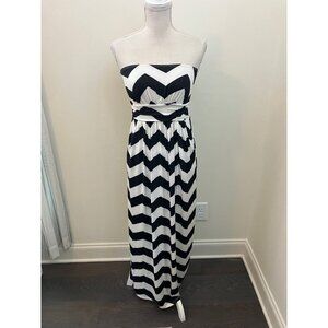 Fashionomics Black and White Chevron Stripe Strapless Dress Size Medium